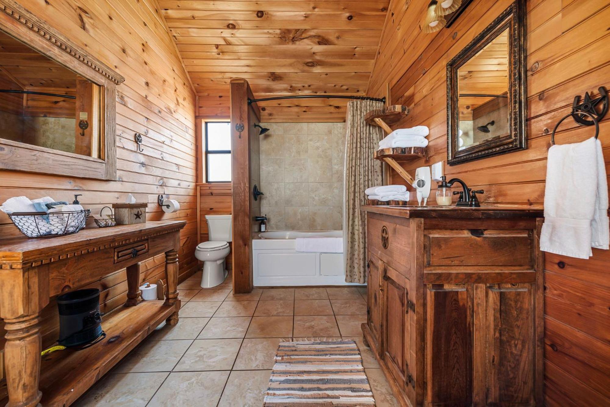 Enchanted Rockview Cabins Crabapple Rom bilde